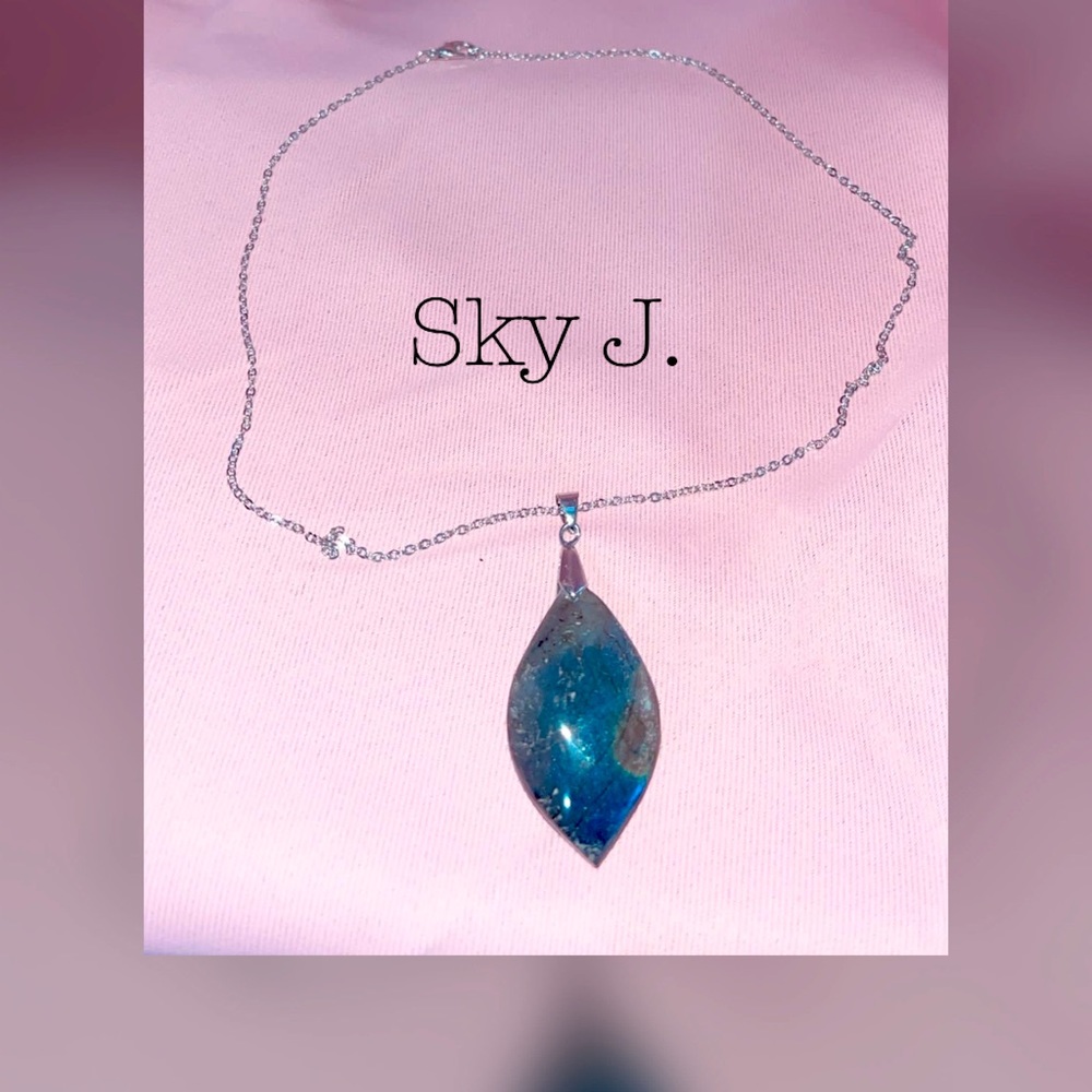 SOLD !!! Labradorite necklace